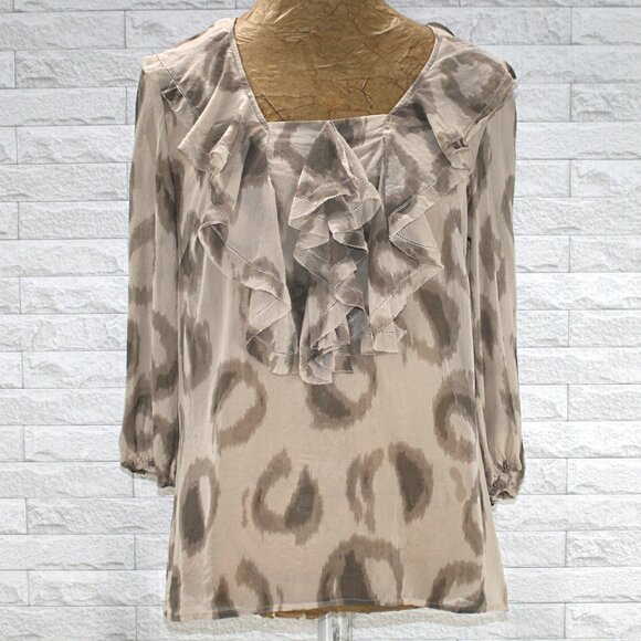 ANN TAYLOR Blouse Sheer Ruffle Oversized Exaggerated Animal Print Top Small - Picture 1 of 11